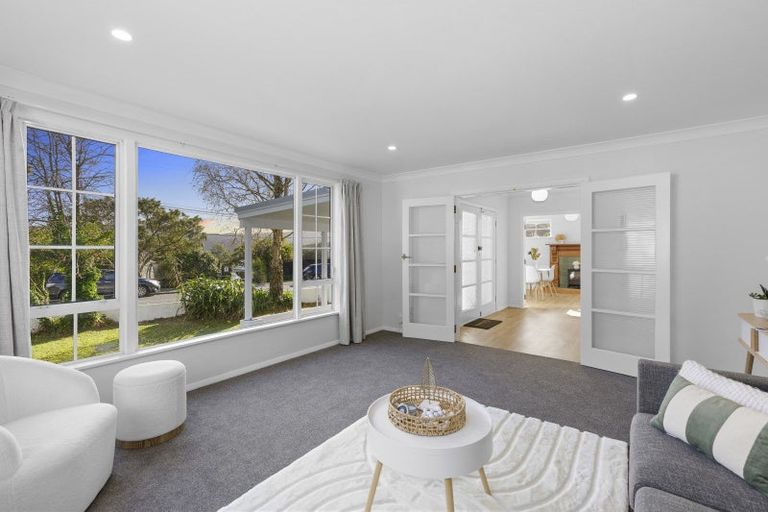 Photo of property in 117 Horoeka Street, Stokes Valley, Lower Hutt, 5019