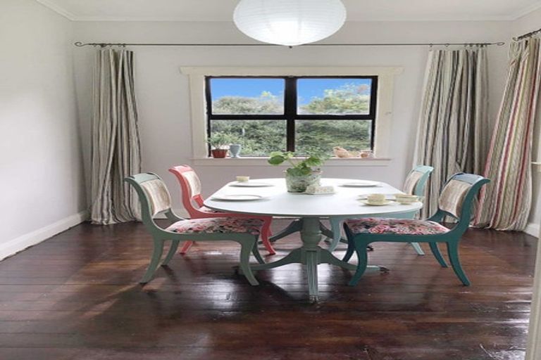 Photo of property in 87 South Road, Manaia, 4612