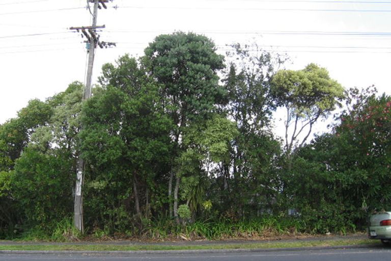 Photo of property in 2/152 East Coast Road, Forrest Hill, Auckland, 0620