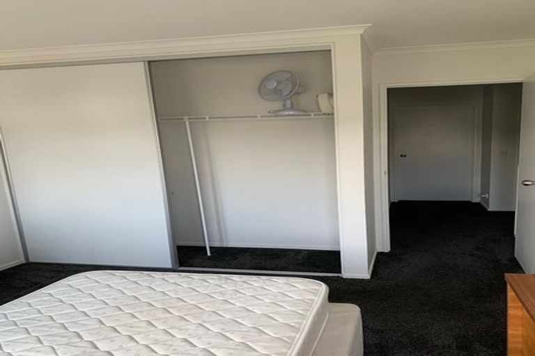 Photo of property in 30 Bellbird Street, Papakura, 2110