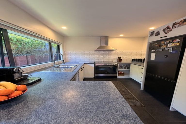 Photo of property in 2/128 Brian Crescent, Stanmore Bay, Whangaparaoa, 0932