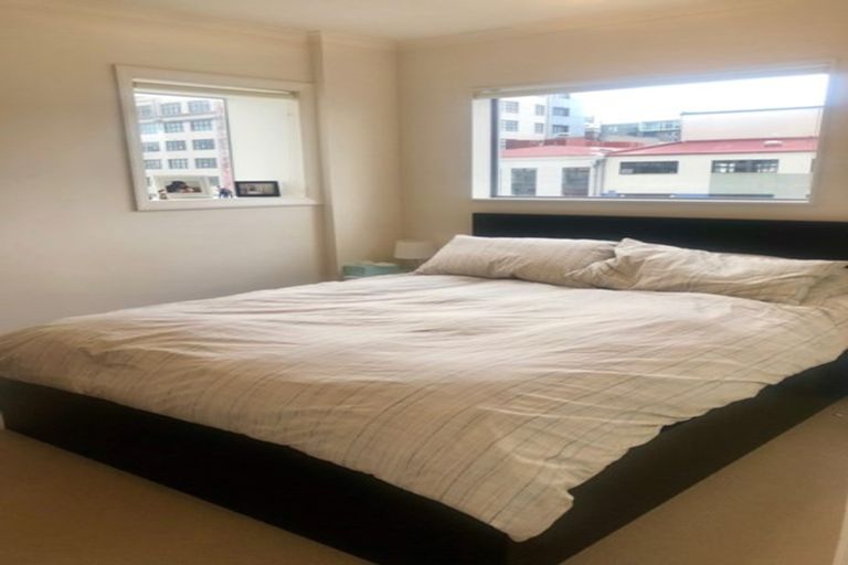Photo of property in Monvie Apartments, 401/15 Holland Street, Te Aro, Wellington, 6011