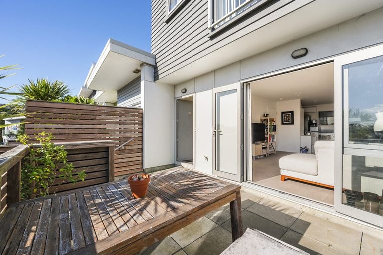 Photo of property in 5/8 Middleton Road, Johnsonville, Wellington, 6037