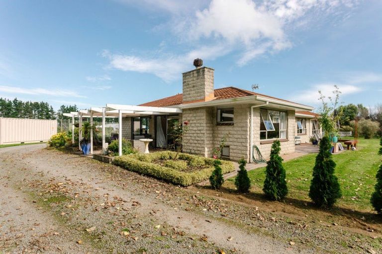 Photo of property in 47 Laws Road, Dannevirke, 4972