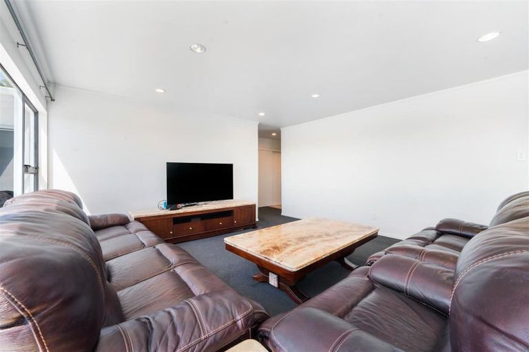 Photo of property in 4 Castaway Place, Gulf Harbour, Whangaparaoa, 0930