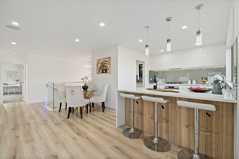 Photo of property in 11 Tawapou Close, Massey, Auckland, 0614