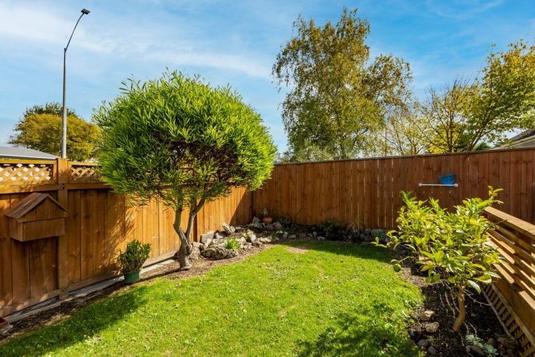 Photo of property in 12 Coventry Avenue, Tamatea, Napier, 4112