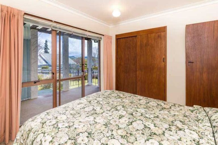 Photo of property in 2/15 Hilden Place, Hilltop, Taupo, 3330