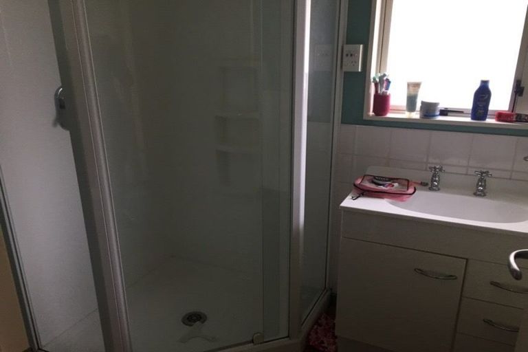 Photo of property in 2 Sorrento Way, Silverstream, Upper Hutt, 5019