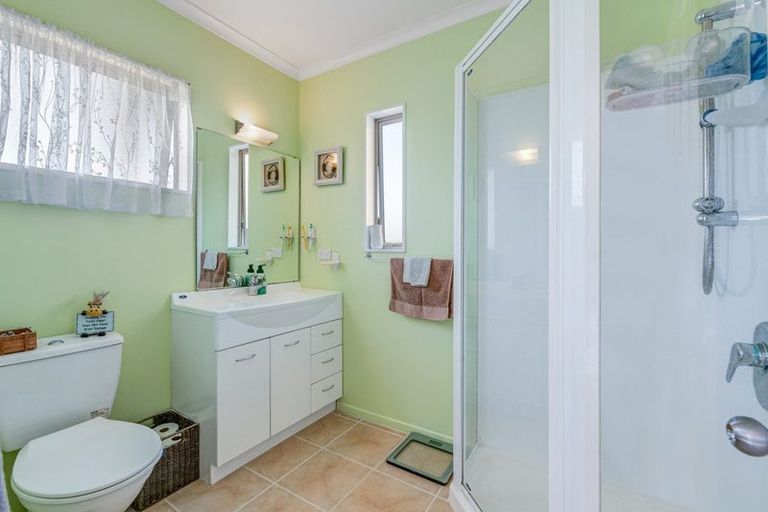 Photo of property in 57a Kestrel Heights, Arkles Bay, Whangaparaoa, 0932