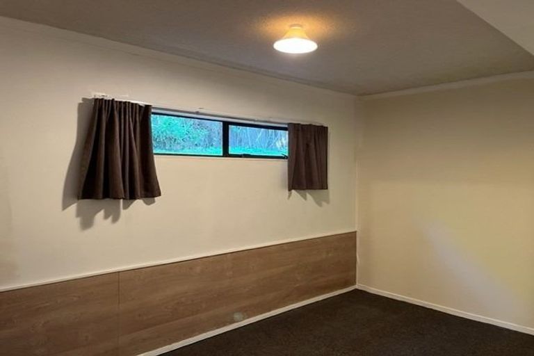Photo of property in 4a Spencer Place, Merrilands, New Plymouth, 4312