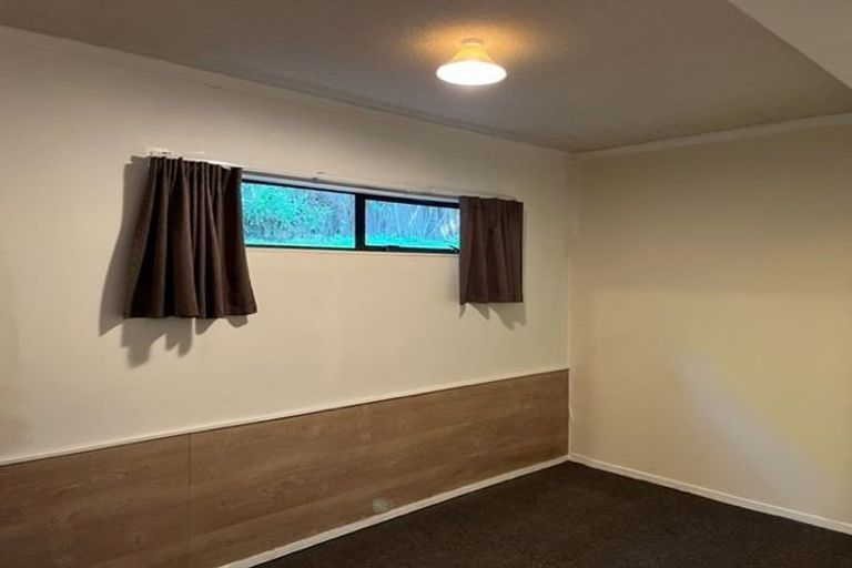 Photo of property in 4/2a Spencer Place, Merrilands, New Plymouth, 4312