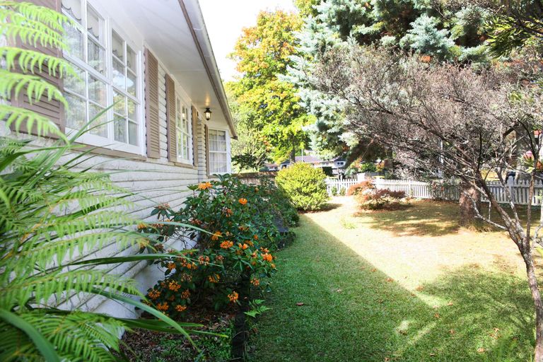Photo of property in 43 Redcrest Avenue, Red Hill, Papakura, 2110