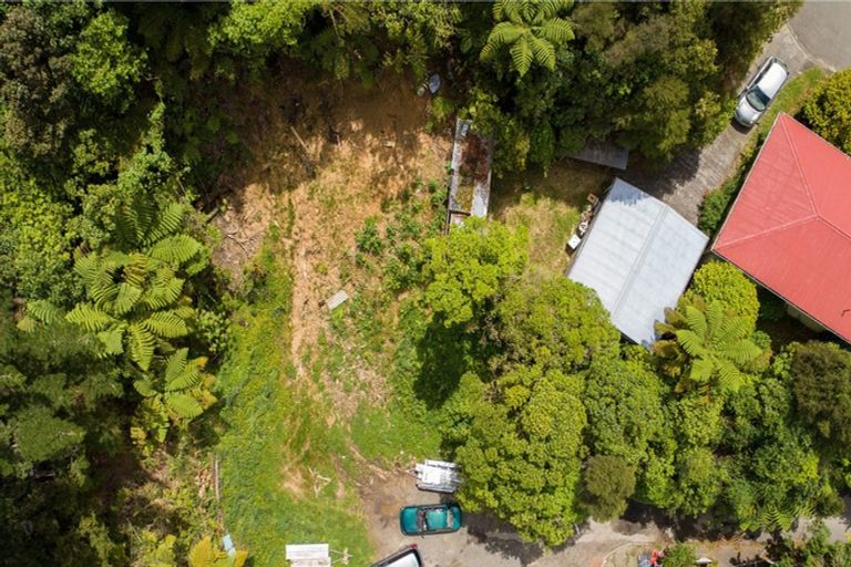 Photo of property in 11 Gribble Grove, Stokes Valley, Lower Hutt, 5019