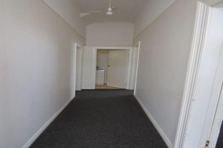 Photo of property in 3/22 Hargreaves Street, Mount Cook, Wellington, 6021