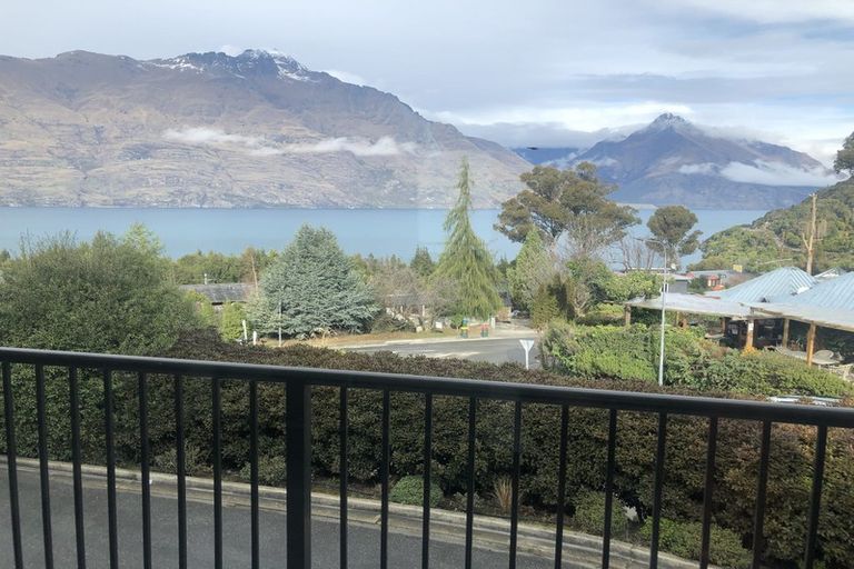 Photo of property in Arno Apartment, 1/8 Mckerrow Place, Sunshine Bay, Queenstown, 9300