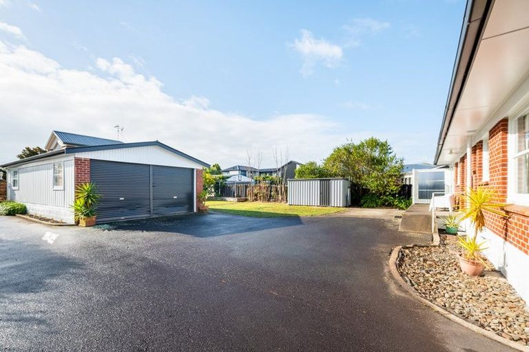 Photo of property in 17a Kingsley Street, St Andrews, Hamilton, 3200