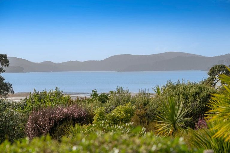 Photo of property in 5 Little Compton Mews, Snells Beach, 0920