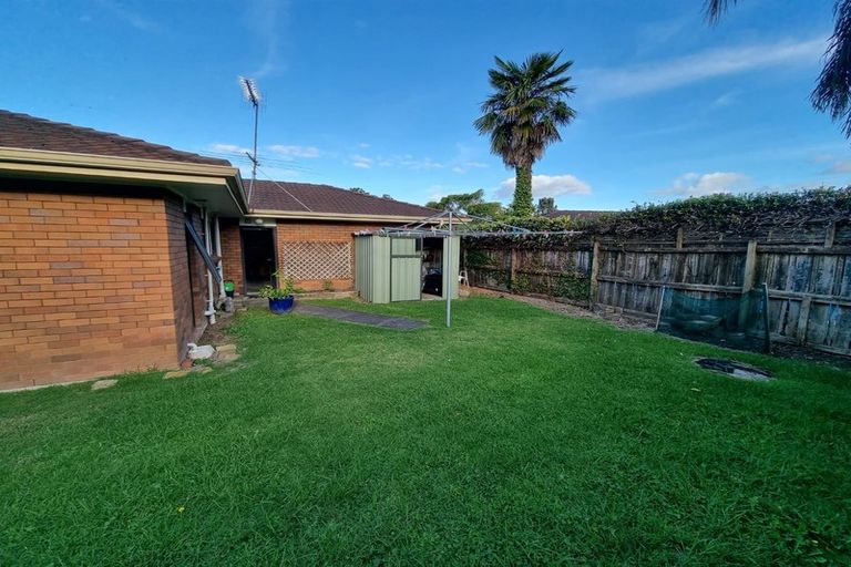 Photo of property in 162 Walter Strevens Drive, Conifer Grove, Takanini, 2112