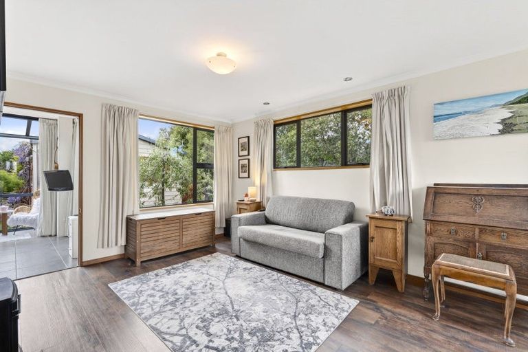 Photo of property in 4 Pisa Moorings Road, Mount Pisa, Cromwell, 9383