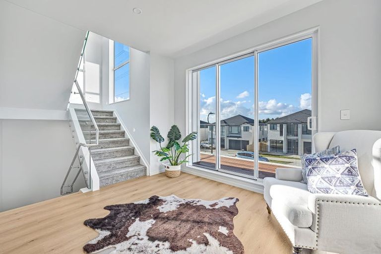 Photo of property in 40 Drumnaconagher Road, Flat Bush, Auckland, 2019