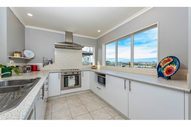 Photo of property in 8/61 The Avenue, Albany, Auckland, 0632