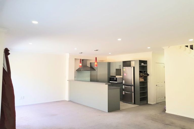 Photo of property in 60 Futuna Close, Karori, Wellington, 6012