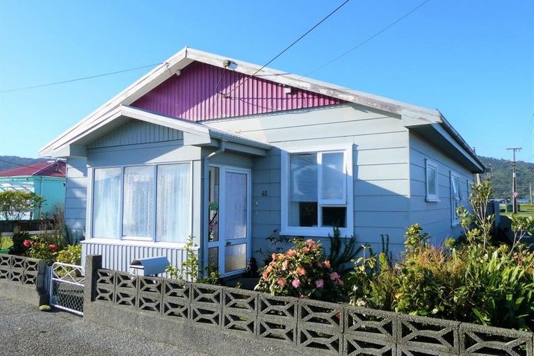 Photo of property in 41 Blake Street, Blaketown, Greymouth, 7805