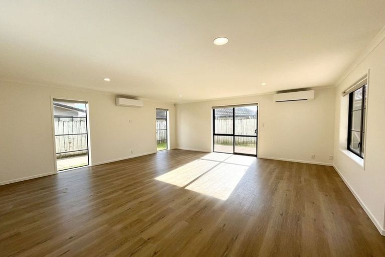 Photo of property in 4 Jack Place, Flat Bush, Auckland, 2019