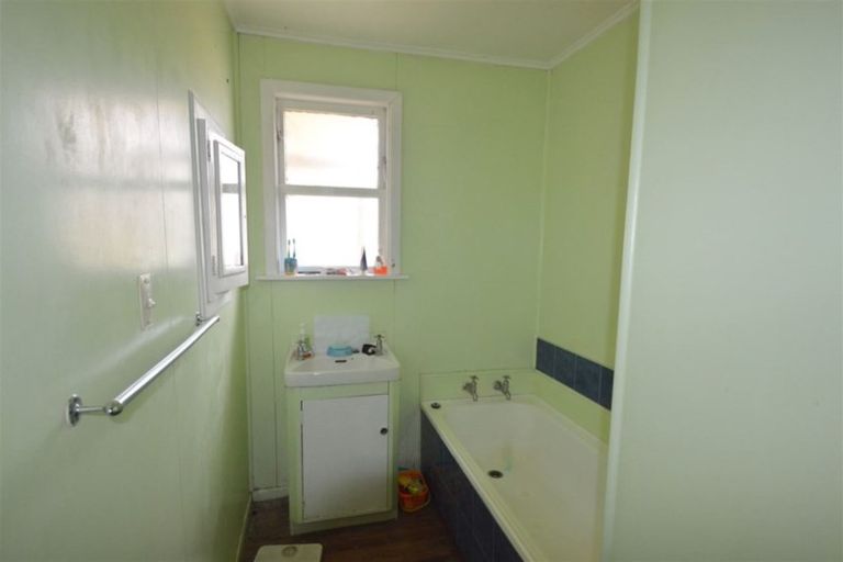 Photo of property in 81 Ngatai Street, Taumarunui, 3920