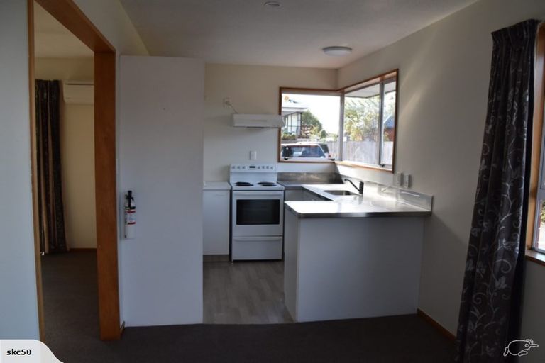 Photo of property in 2/18 Burdale Street, Riccarton, Christchurch, 8011