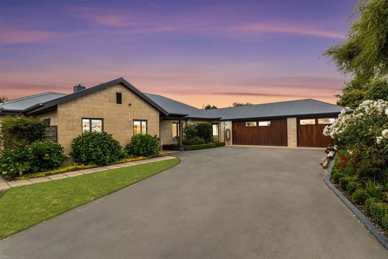 Photo of property in 21 Marsack Crescent, Halswell, Christchurch, 8025