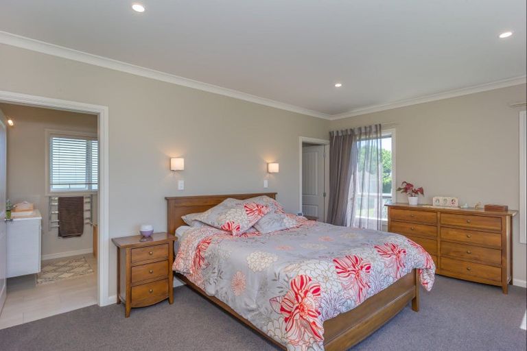 Photo of property in 17 Arete Lane, Levin, 5571