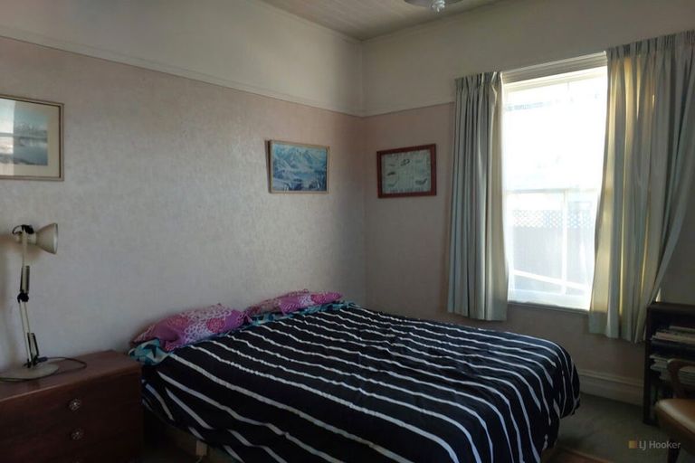 Photo of property in 5 Edward Street, Waimate, 7924