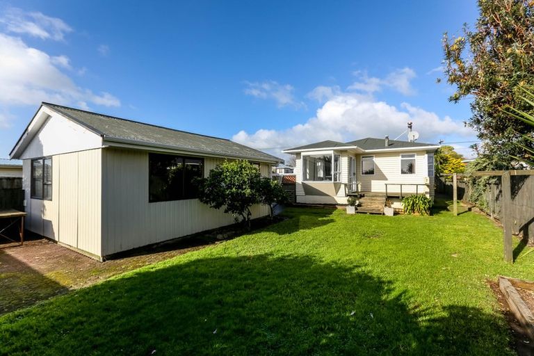 Photo of property in 5 Barclay Street, Ferndale, New Plymouth, 4310