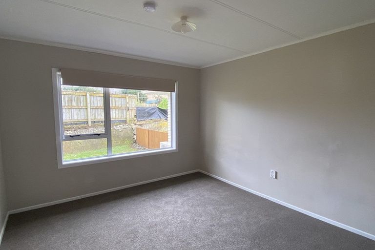 Photo of property in 6 Hughson Street, Waitara, 4320