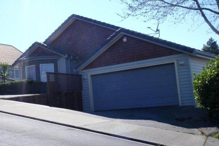 Photo of property in 22 Virginia Street, Henderson, Auckland, 0612