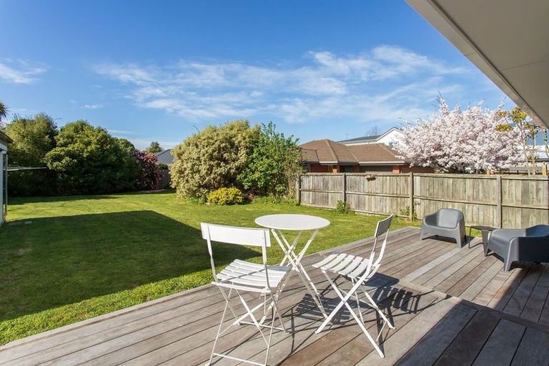 Photo of property in 21 Halliwell Avenue, Papanui, Christchurch, 8052