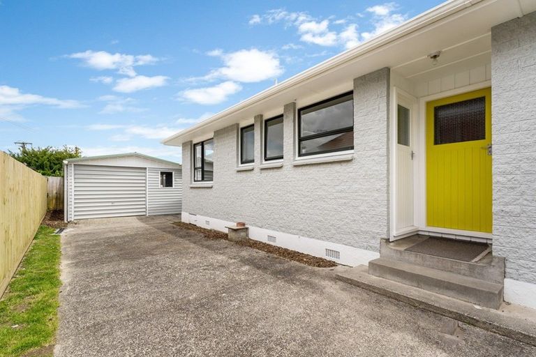 Photo of property in 59 Chapman Crescent, Naenae, Lower Hutt, 5011