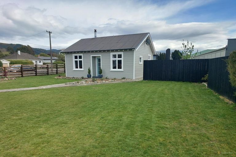 Photo of property in 6 Smith Street, Waimate, 7924