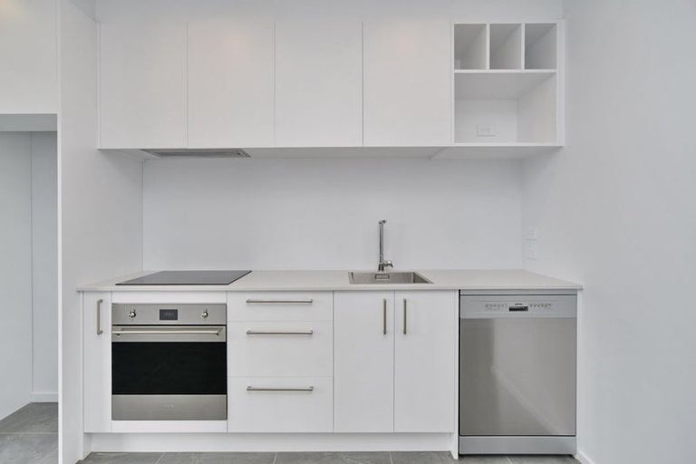 Photo of property in 1b Malaga Crescent, Harewood, Christchurch, 8051