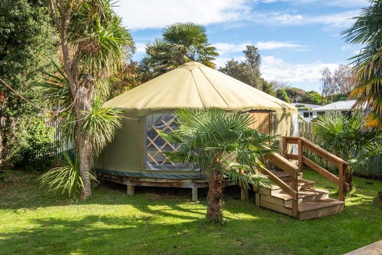 Photo of property in 19 Kuku Street, Te Awanga, 4102