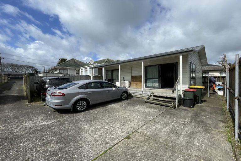 Photo of property in 35 Earlsworth Road, Mangere East, Auckland, 2024