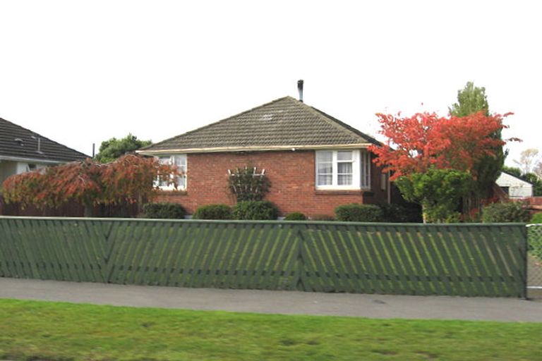 Photo of property in 20 Oakland Street, Northcote, Christchurch, 8052