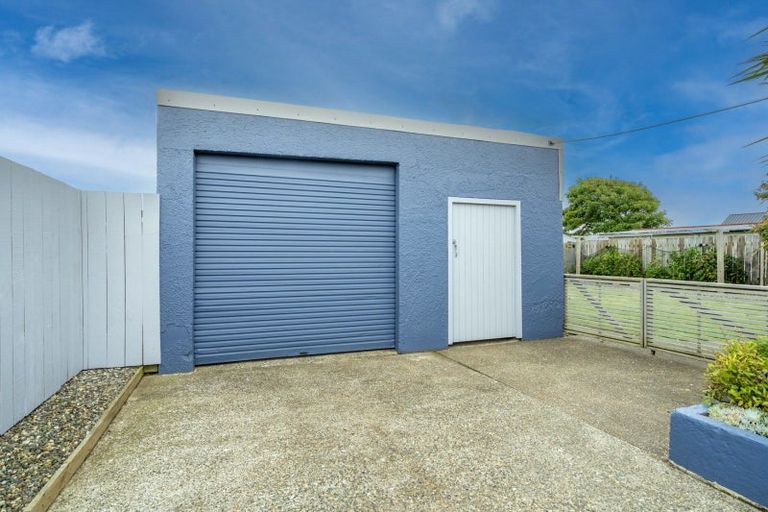 Photo of property in 1 Moray Crescent, Grasmere, Invercargill, 9810