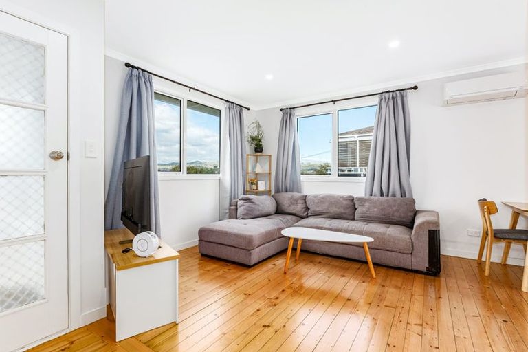 Photo of property in 110 Te Pene Avenue, Titahi Bay, Porirua, 5022