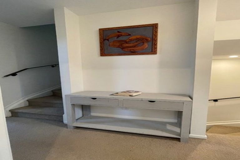 Photo of property in 14 Rara Lane, Manukau, Auckland, 2104