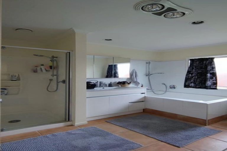 Photo of property in 3 Lantern Court, Henderson, Auckland, 0612