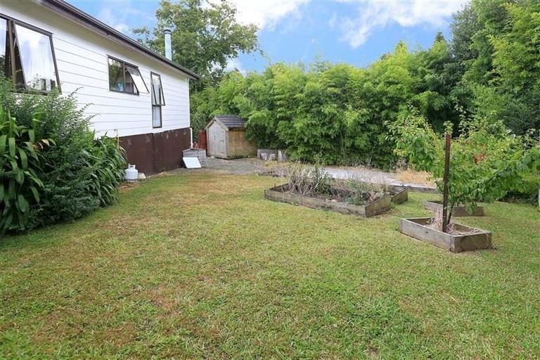 Photo of property in 82 Glen Road, Ranui, Auckland, 0612