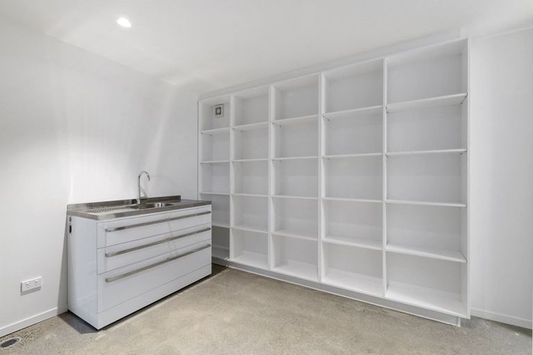 Photo of property in 5 Mary Dobson Way, Island Bay, Wellington, 6023